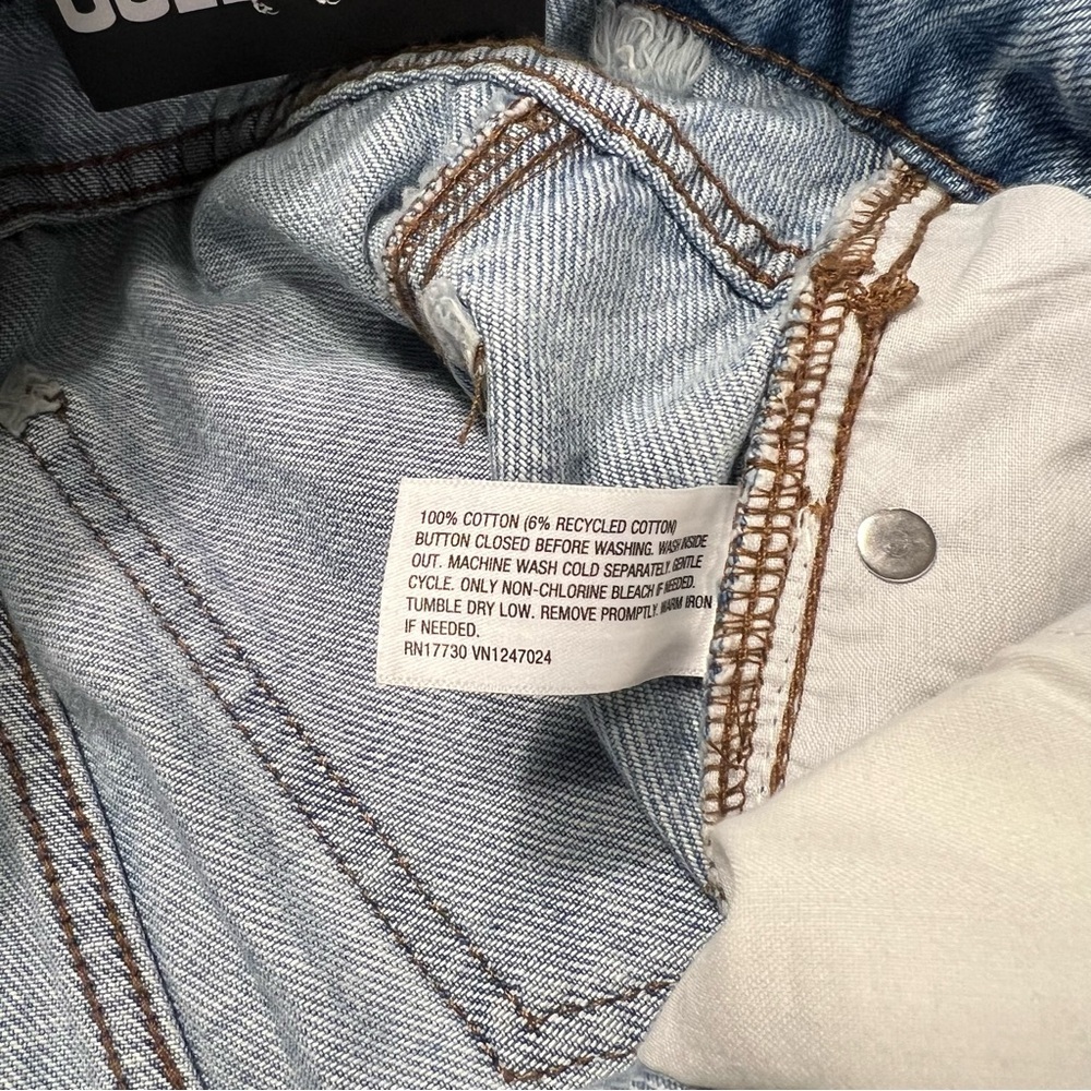 NWT Future Collective Women’s Mid Rise Wide Leg Jeans, Relaxed Jean Size 0 - Picture 14 of 14